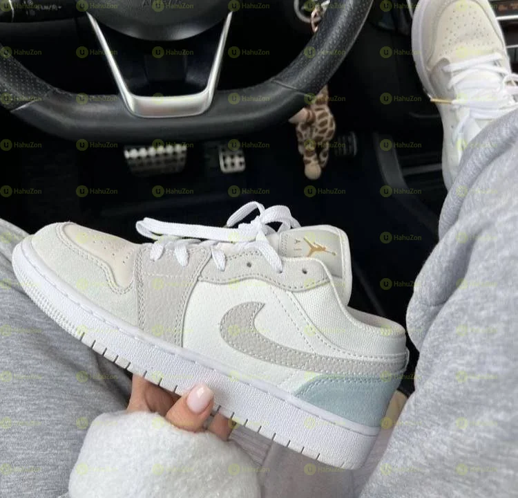 Nike Air Jordan 1 Women's Shoes