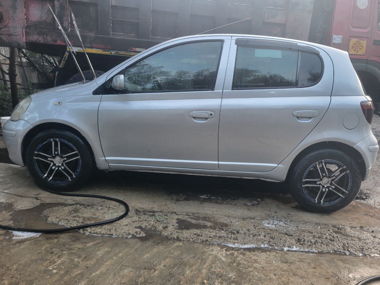 2002 Model-Toyota Vitz