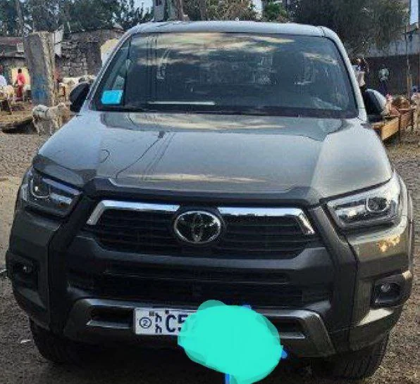 2023 Model-Toyota Hilux Invincible