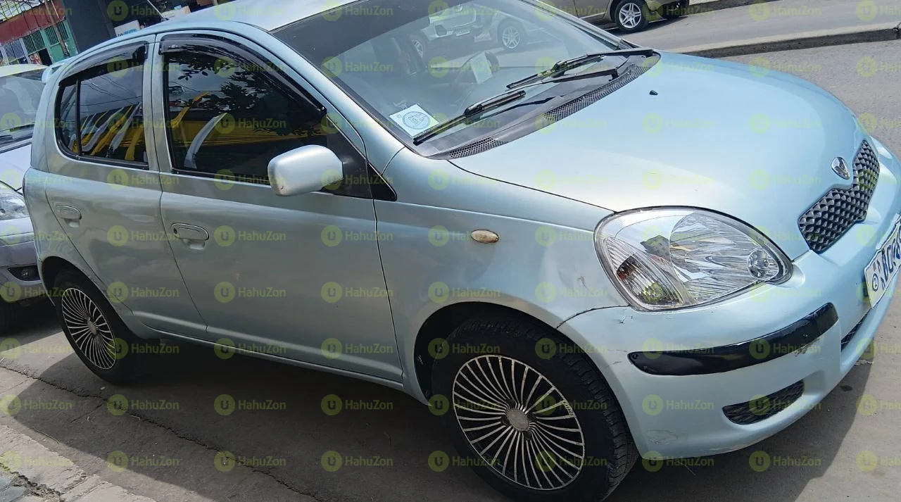 2004 Model-Toyota Vitz