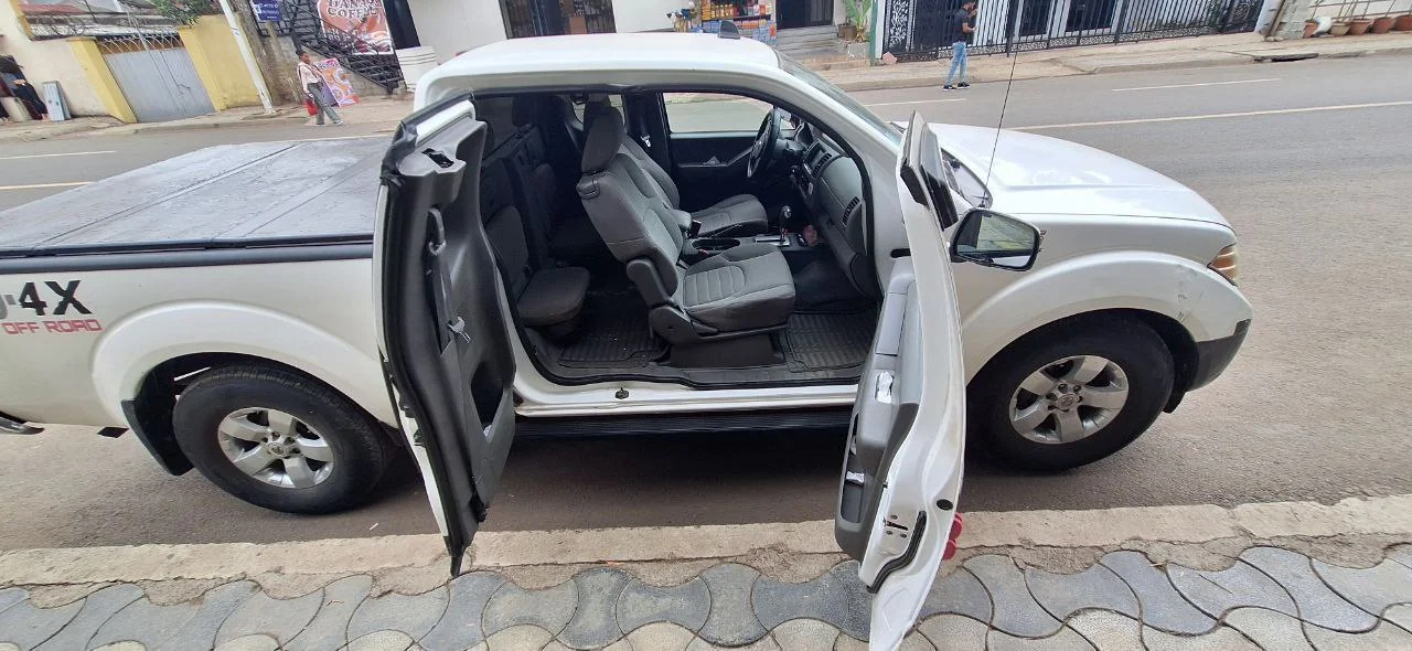 2012 Model-Nissan Navara