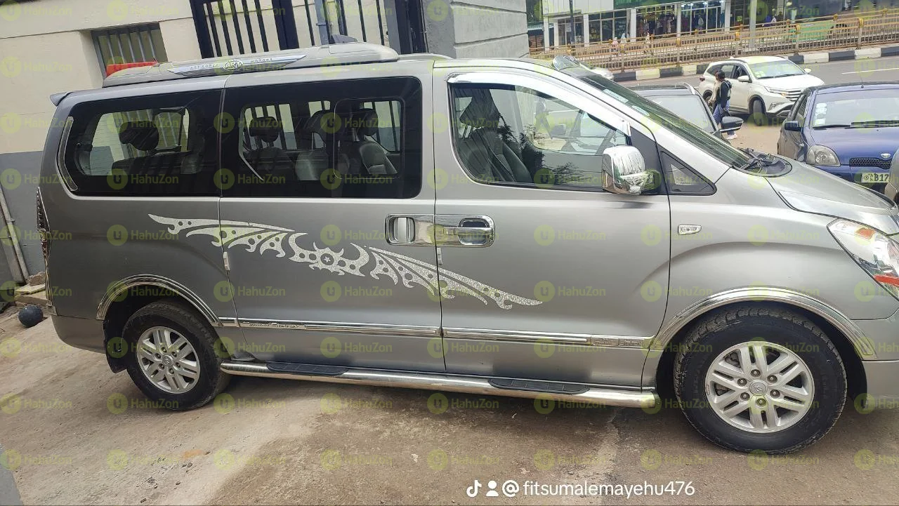 2015 Model-Hyundai Grand Starex