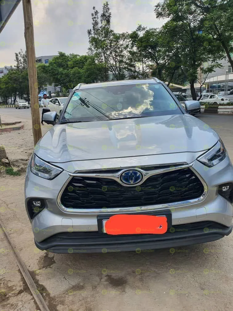 2023 Model-Toyota Highlander Hybrid