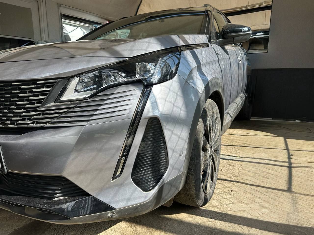 2022 Model-Peugeot 5008 GT - Line