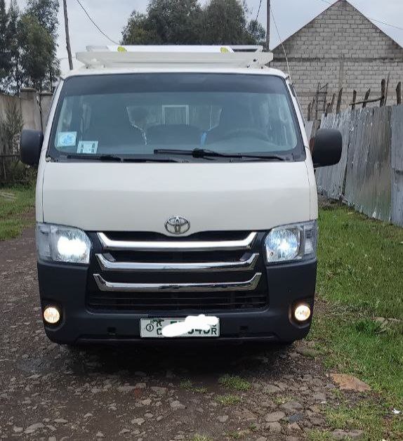 2008 Model-Toyota Hiace Abadula