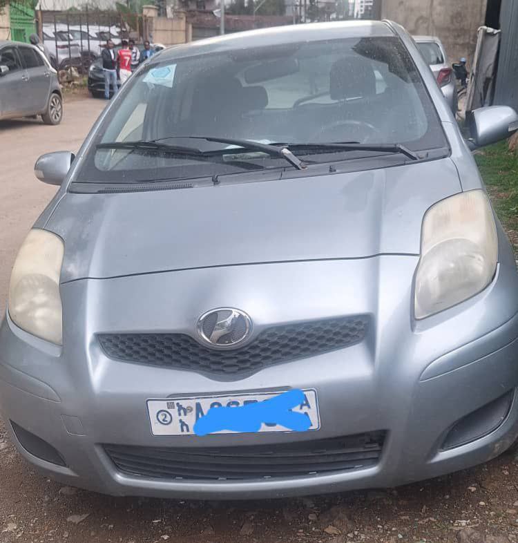 2010 Model-Toyota Yaris Compact