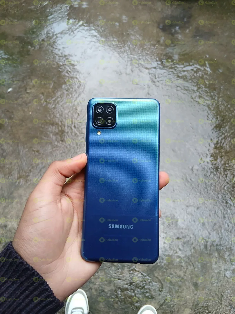 Samsung A12