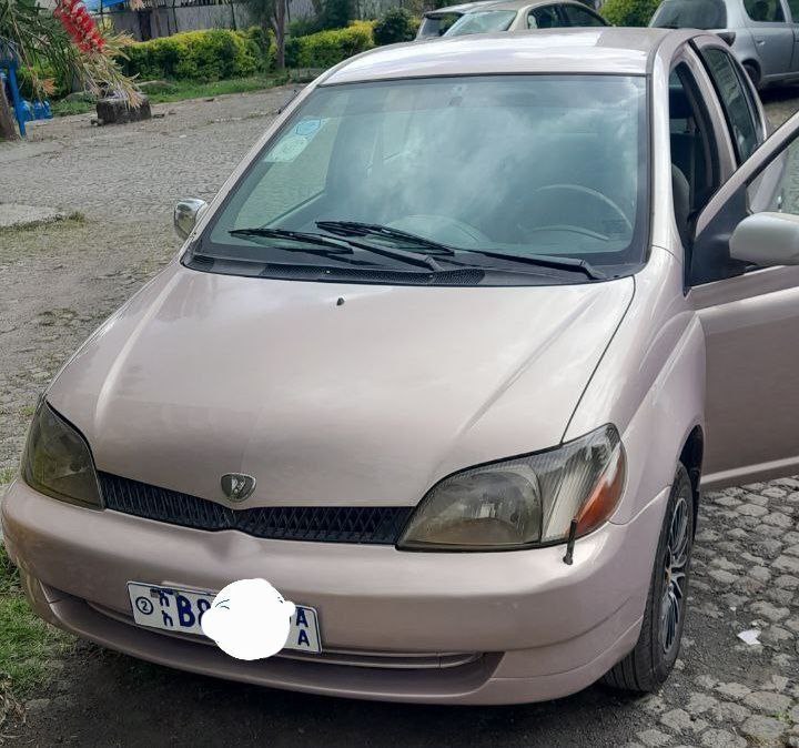 2001 Model-Toyota Platz