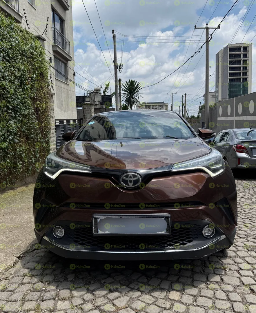 2017 Model-Toyota Ch-R