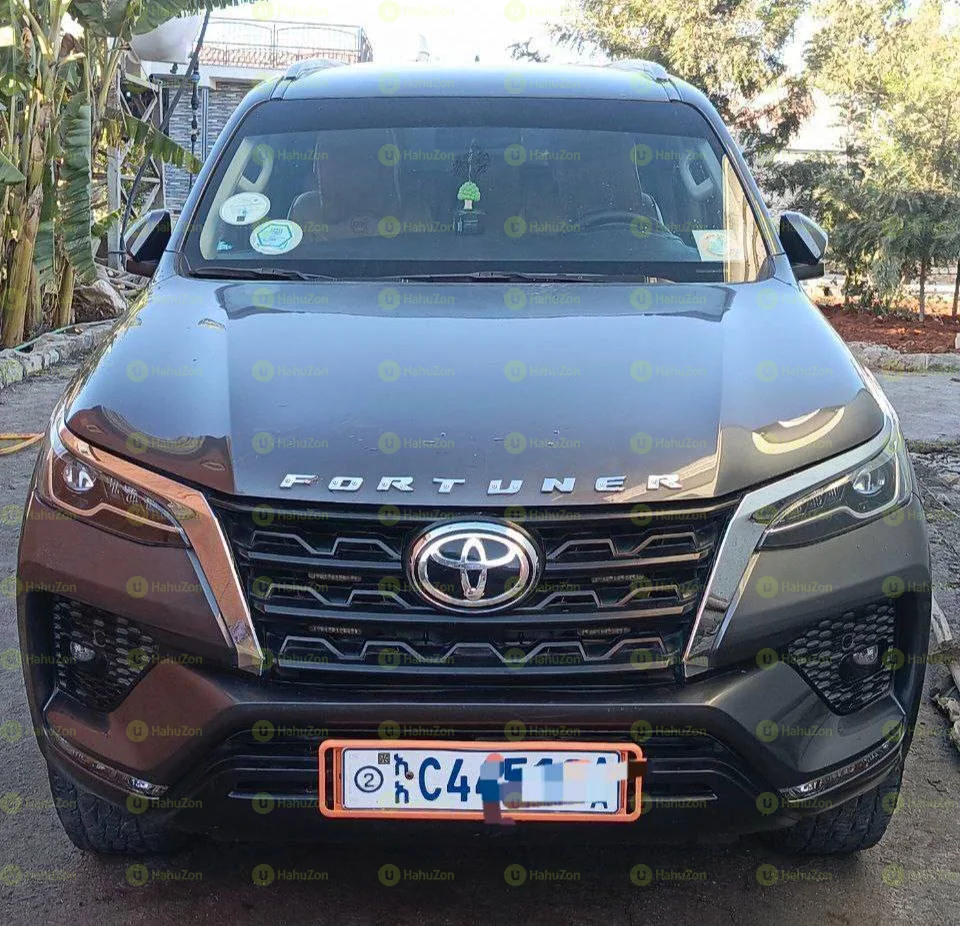 2022 Model-Toyota Fortuner