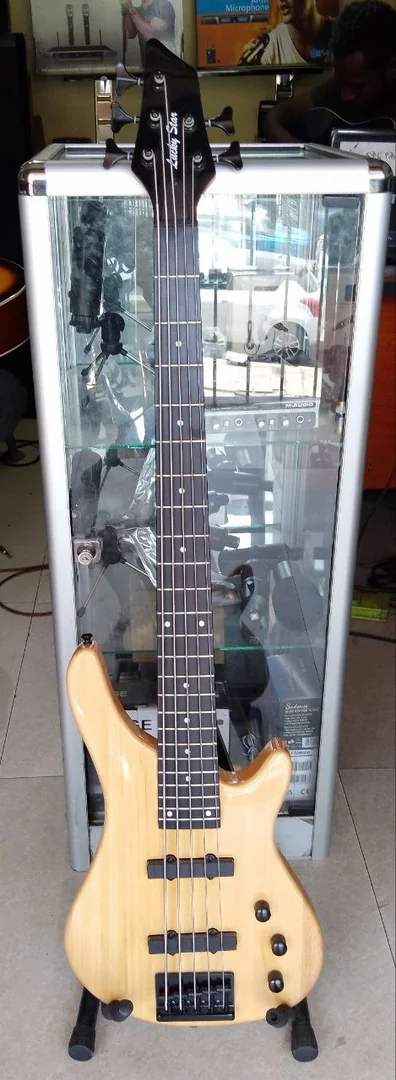 Lucky Star 5 String Base Guitar