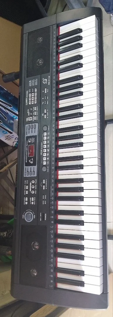 MQ 6132 Piano Touch Training Type Keyboard