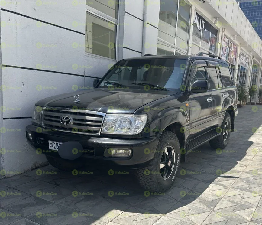 2003 Model- Toyota Land Cruiser 1O5