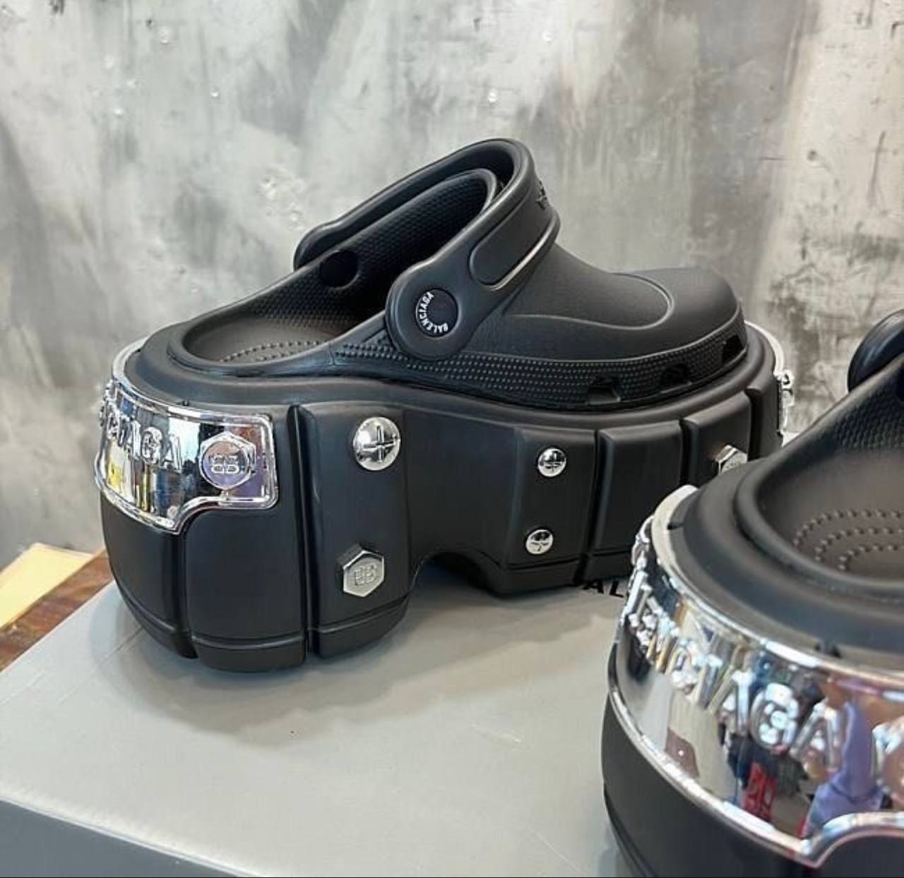 Valnciga Men's Shoes