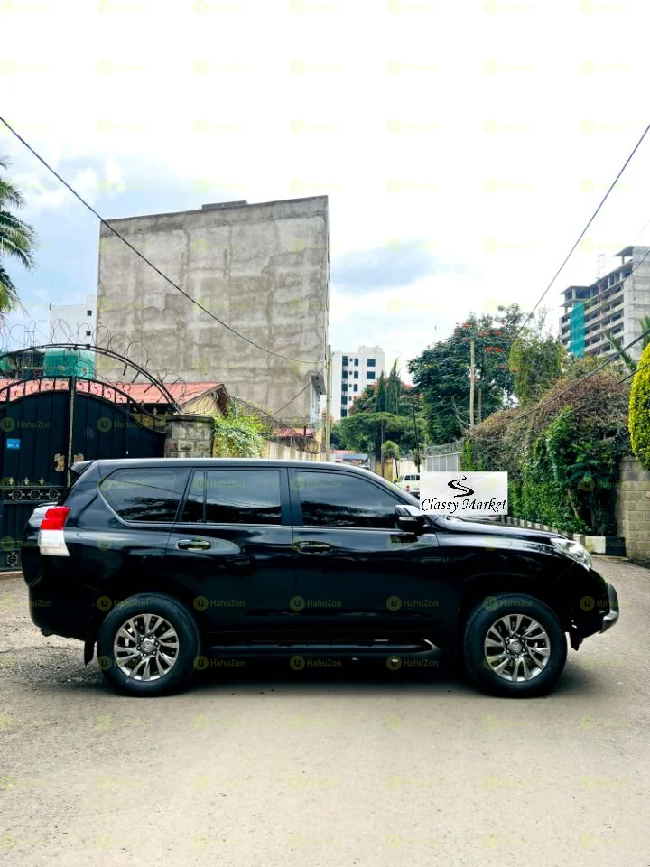 2012 Model-Land Cruiser Prado