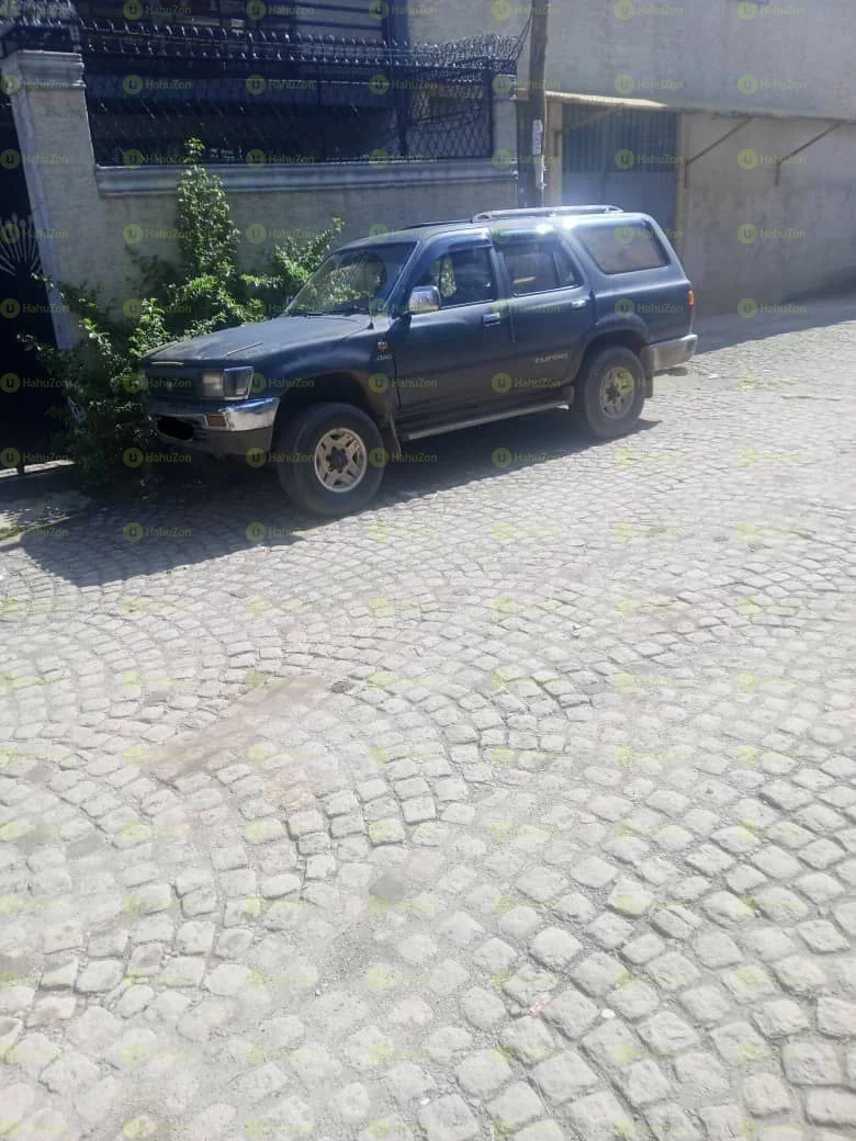 1999 Model-Toyota Surf