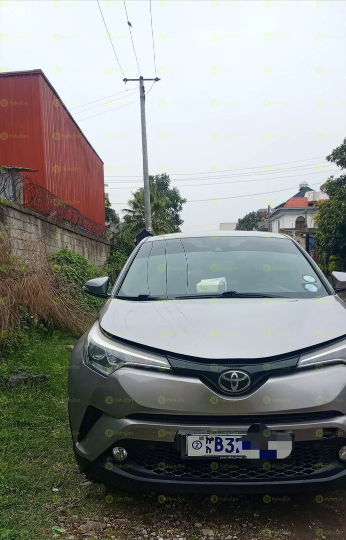 2017 Model-Toyota Ch-R