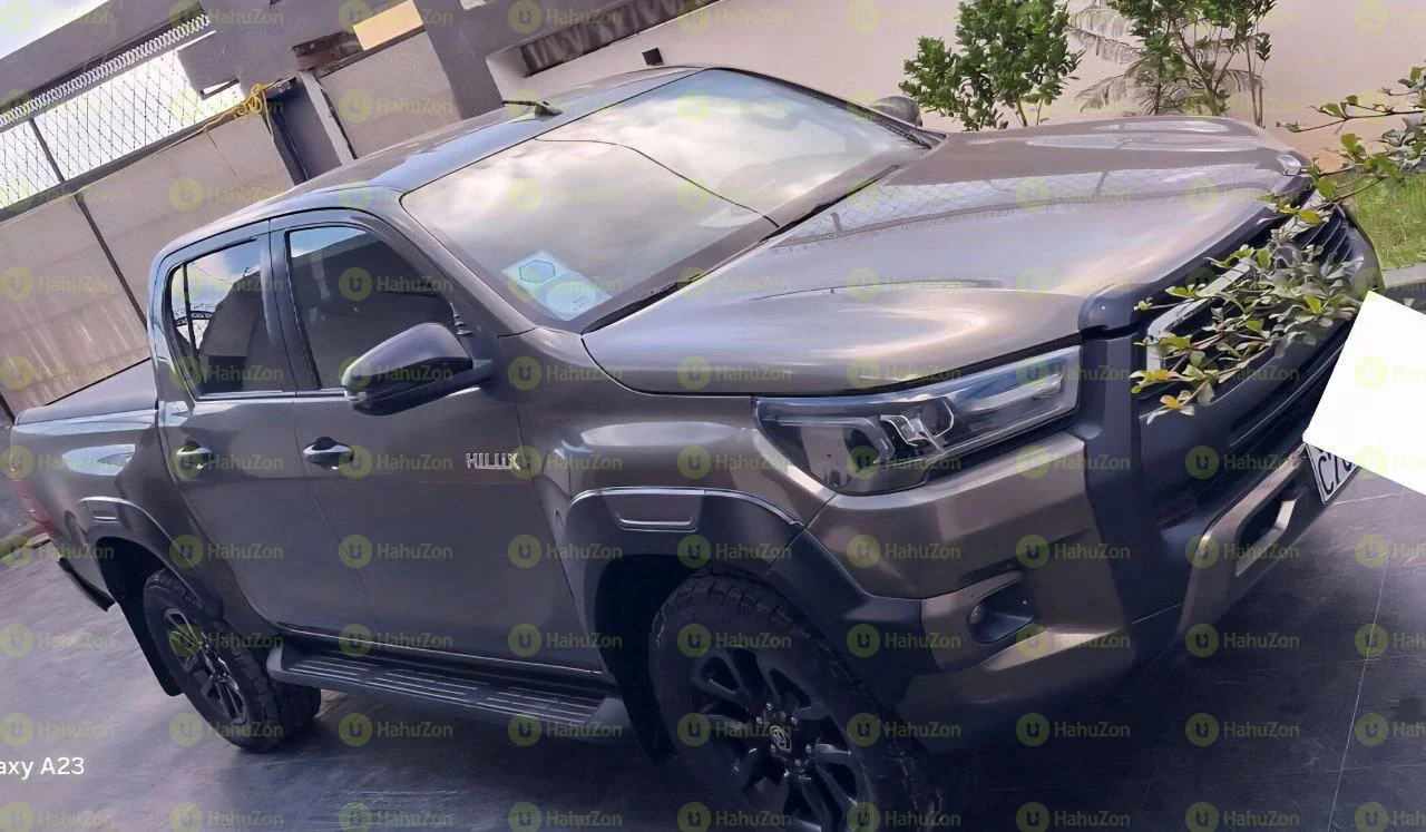 2021 Model-Toyota Hilux Invincible