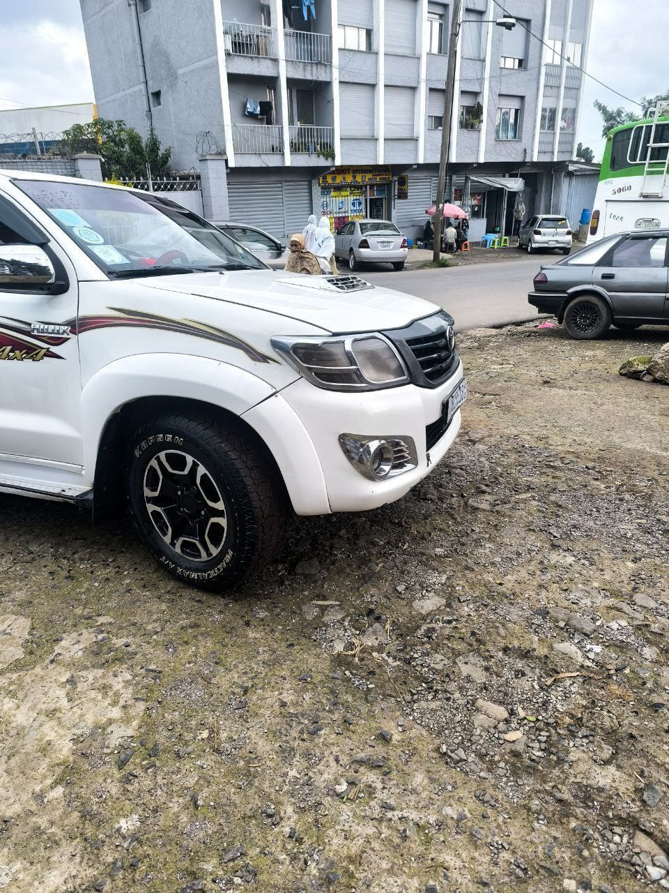 2013 Model-Toyota Hilux Cab