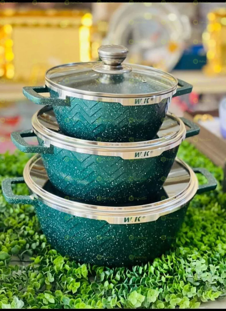 ባለ 3 ሴት ድሴት