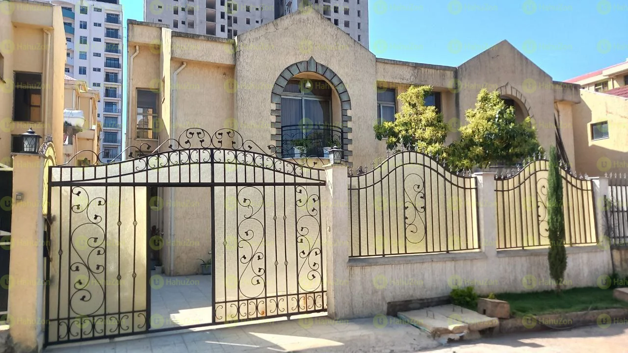 215 ካሬ የሚሸጥ G+1 ቤት በአያት