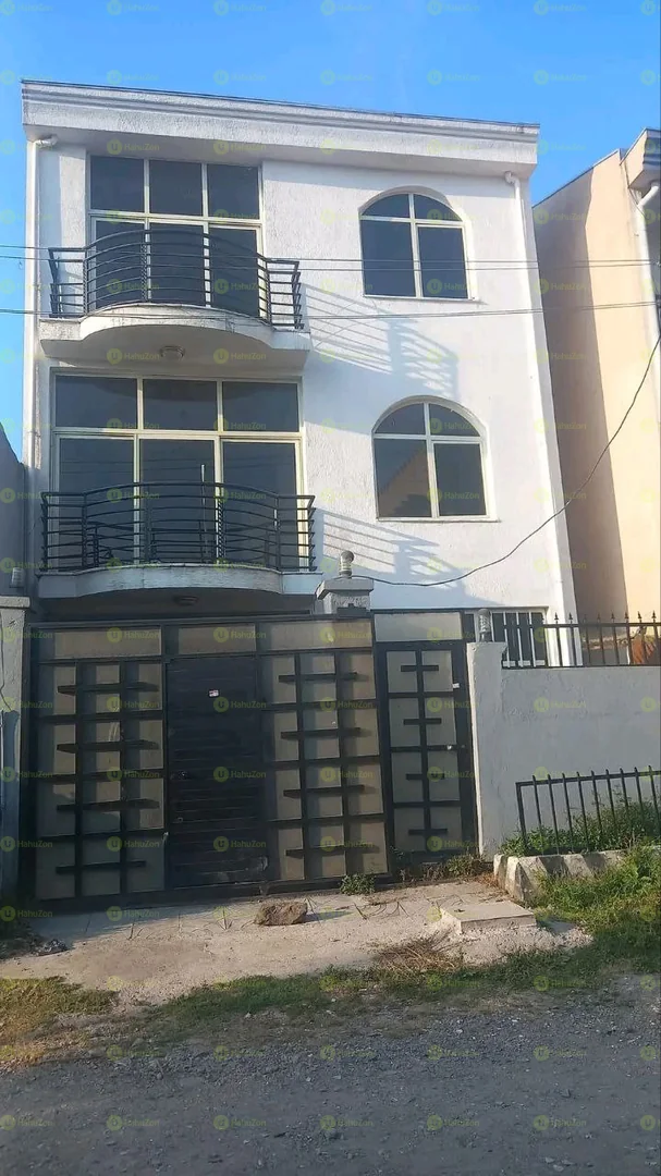 90 ካሬ የሚሸጥ G+3 ቤት በአያት