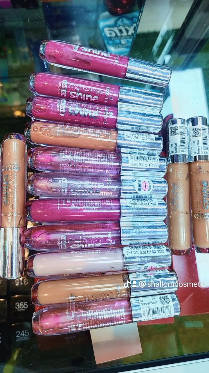Essence Extreme Shine Lip Gloss
