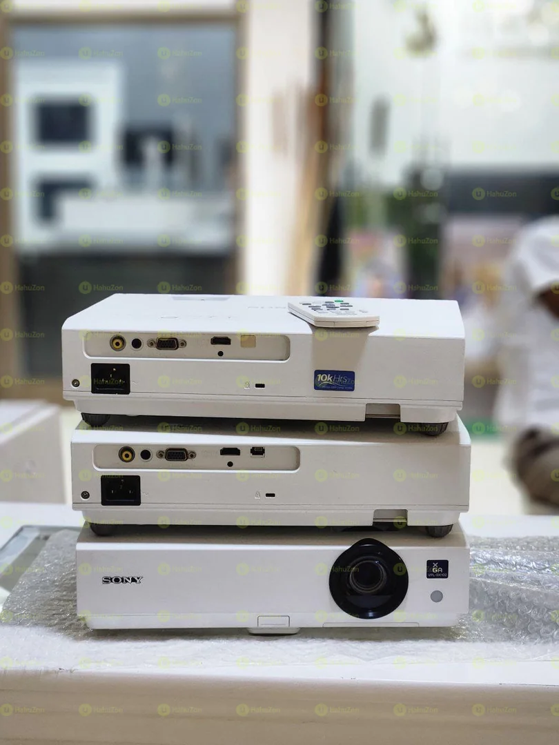Sony Dx 102 Projector