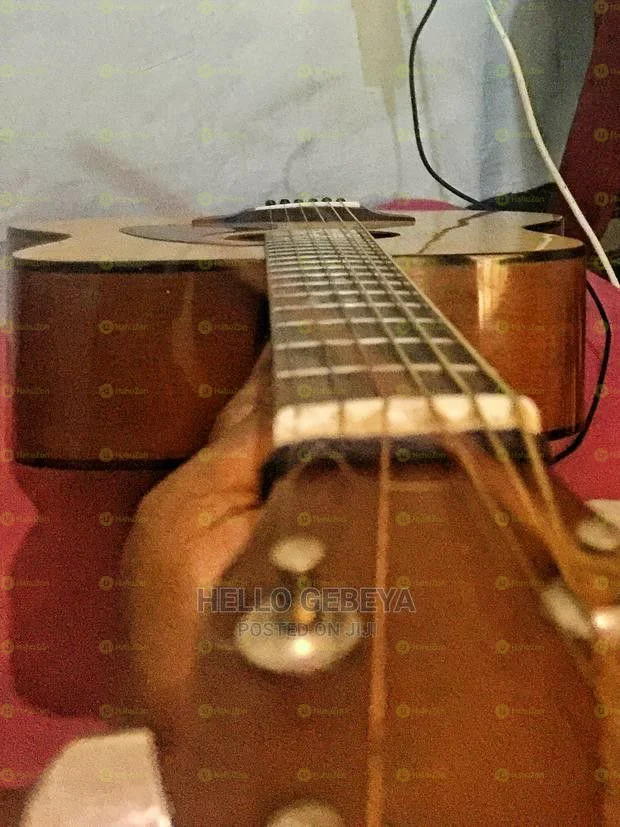 Yamaha Guitar