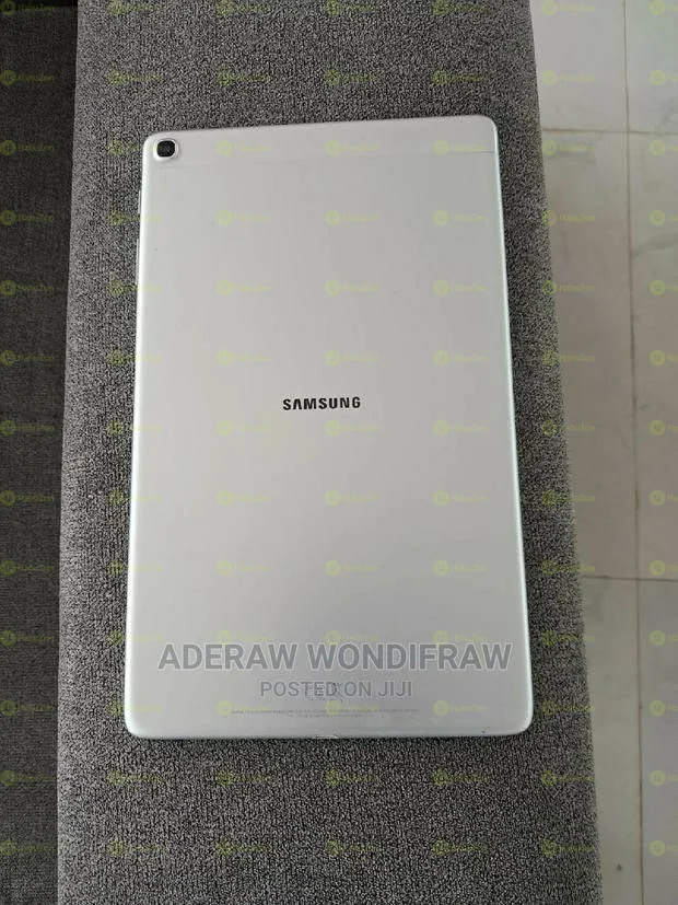 Samsung galaxy A10.1