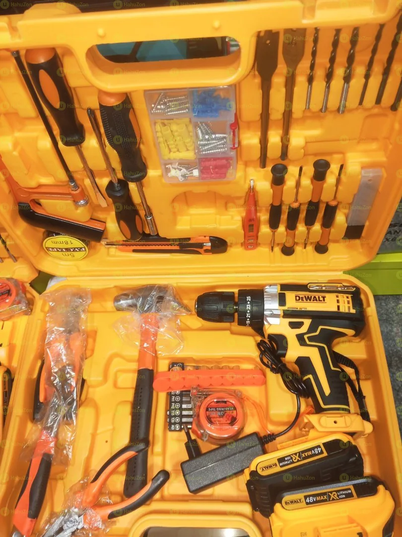 ዲዋልት ቻርጀር ድሪል