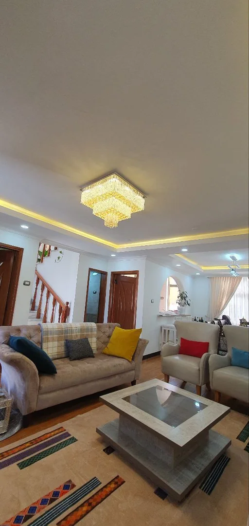 215 ካሬ የሚሸጥ G+1 ቤት በአያት ኮንፓውንድ