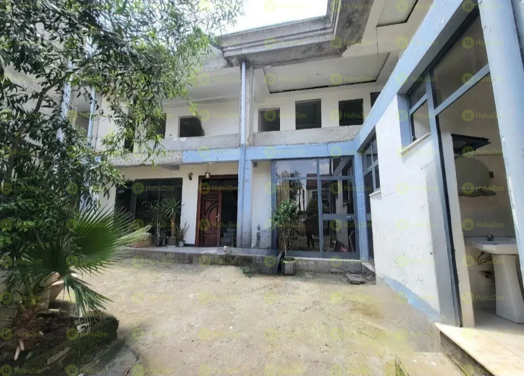 472 ካሬ የሚሸጥ መጋዘንና የመኖሪያ ቤት በገርጂ ጃክሮስ