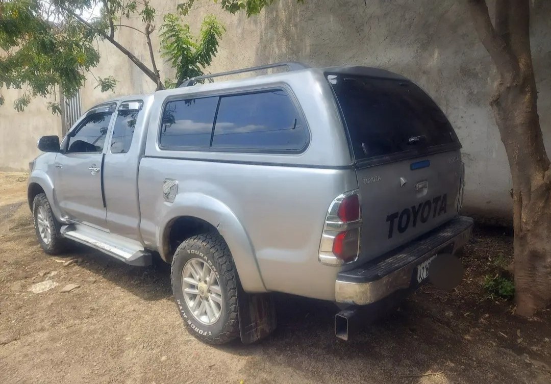 2015 Model-Toyota  Vigo X Cap