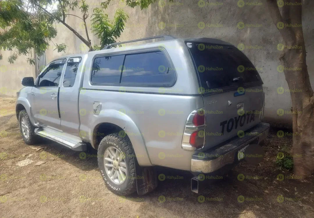 2015 Model-Toyota  Vigo X Cap