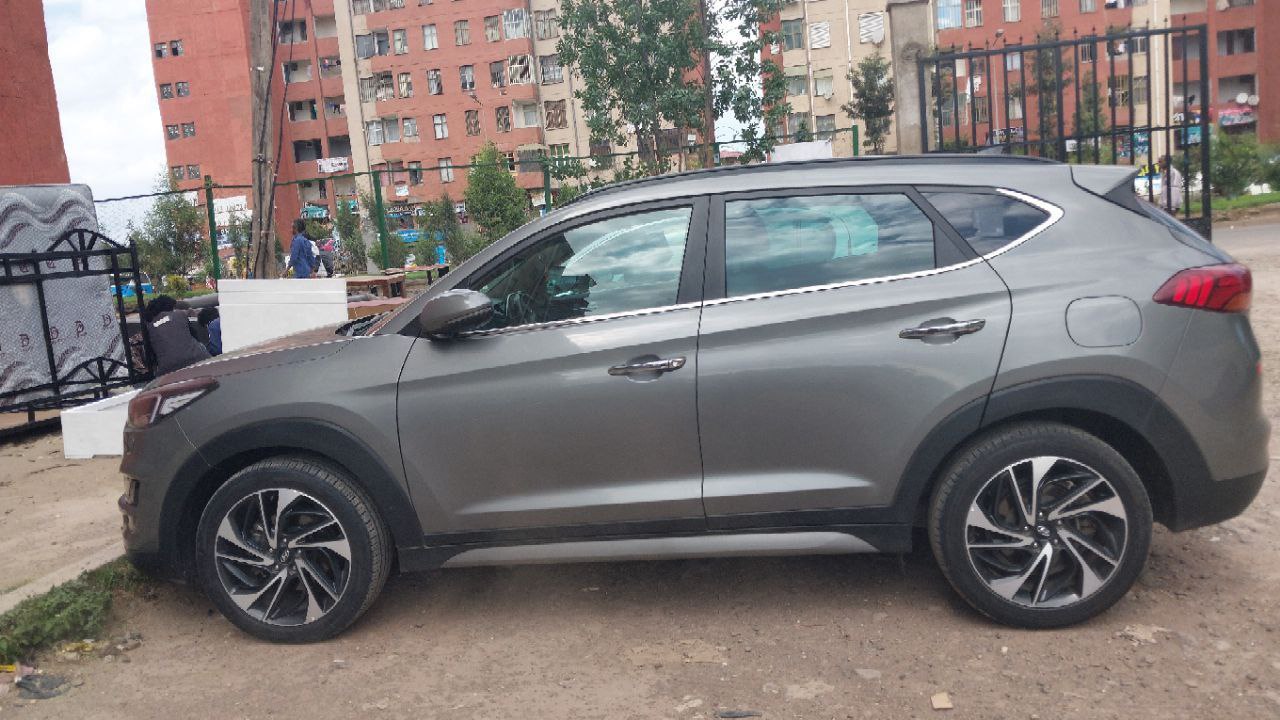 2020 Model-Hyundai Tucson