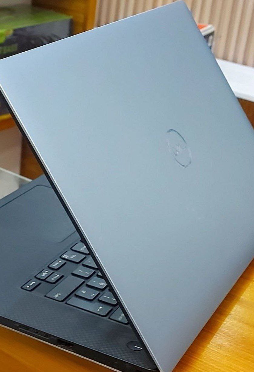 Dell Prcession Core i7 9th generation Laptop