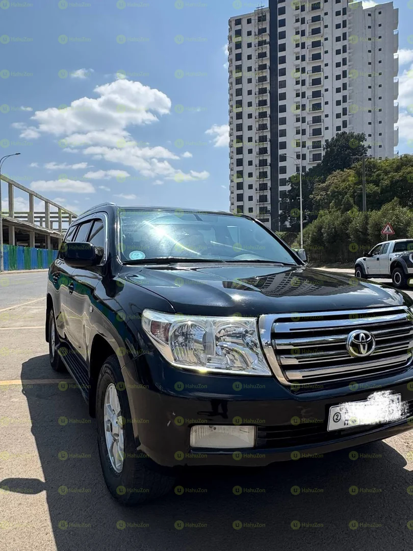2010 Model-Toyota Land Cruiser Prado