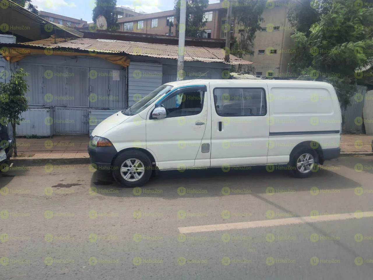 2001 Model-Toyota Hiace Dolphin