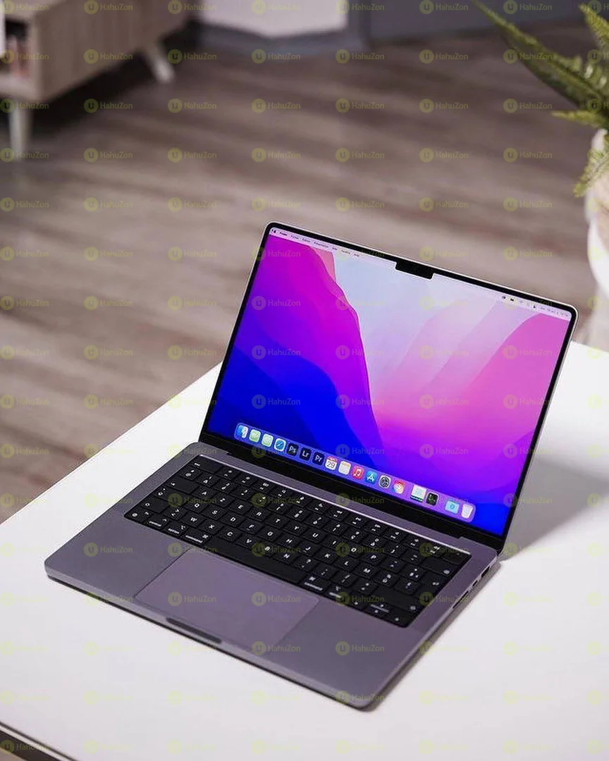 MacBook Pro M1 Pro Laptop