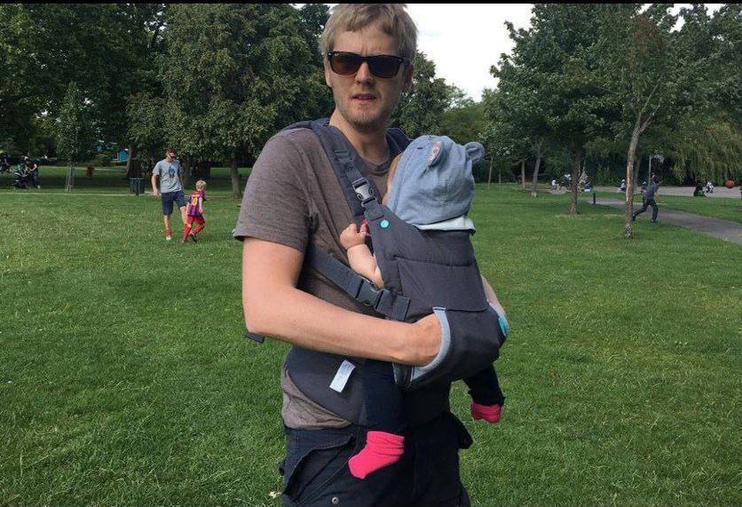 Infantino Baby Carrie