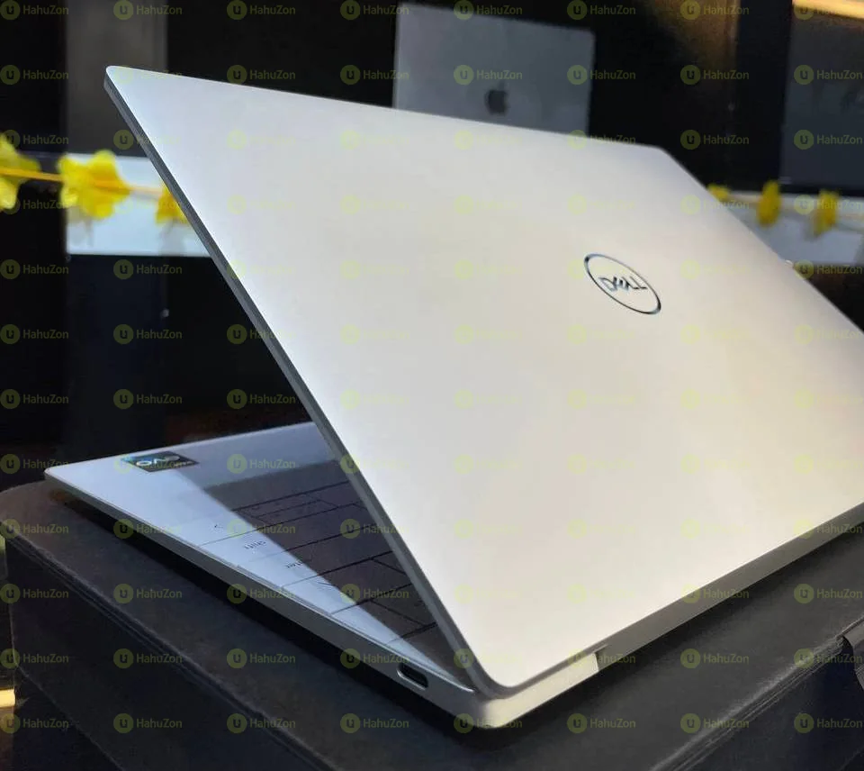 Dell XPS 13 Plus - 9320 Intel Core i7 8th Generation Laptop