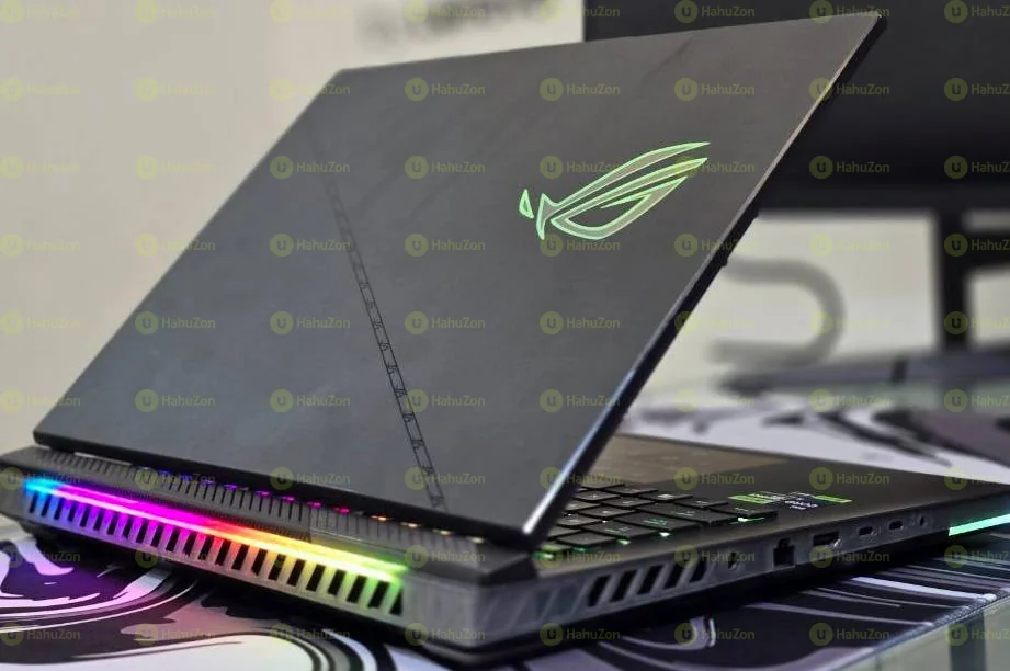 Asus Rog Strix Scar 16 (2024)  Core i9 10th Gaming Generation Laptop