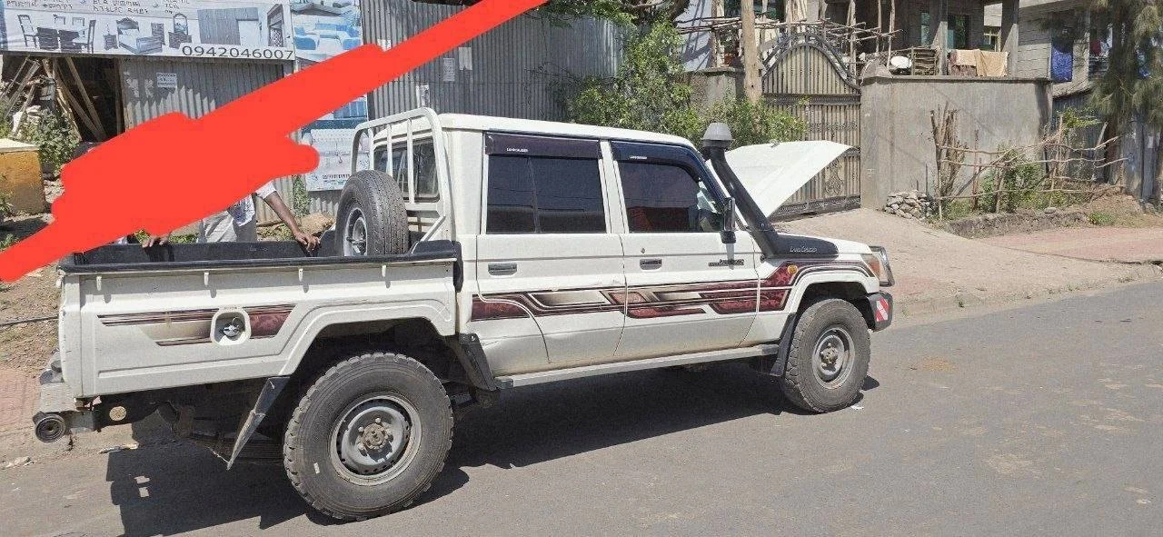 2015 Model-Toyota Land Cruiser Double Cap