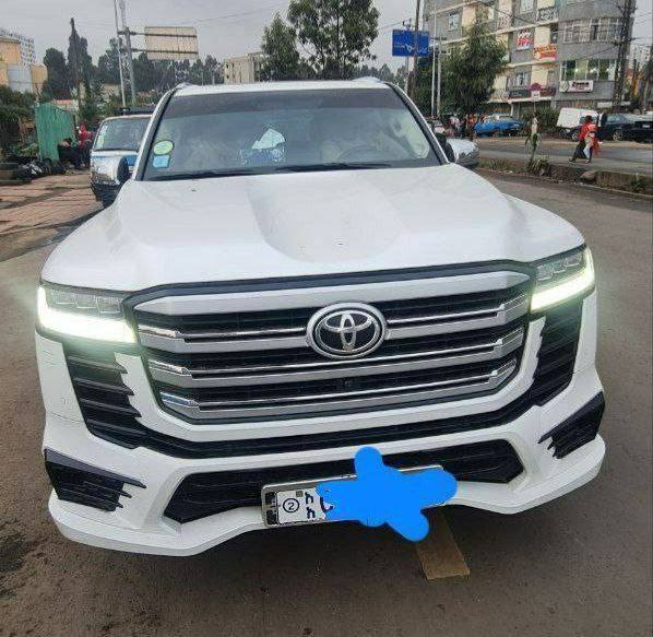 2023 Model-Toyota Land Cruiser V6 VXR