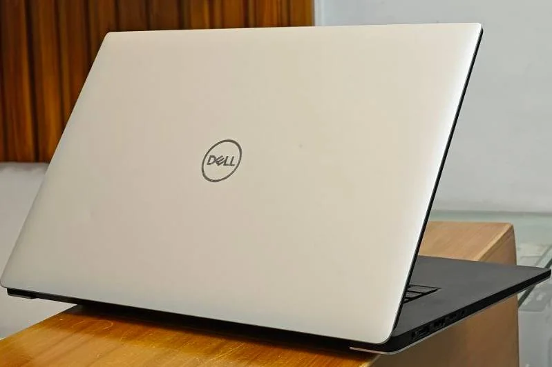 New DELL Precision 5540 Core i9 -9880H Laptop