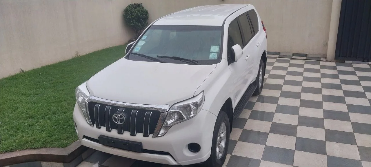 2018 Model-Toyota Landcruiser Prado