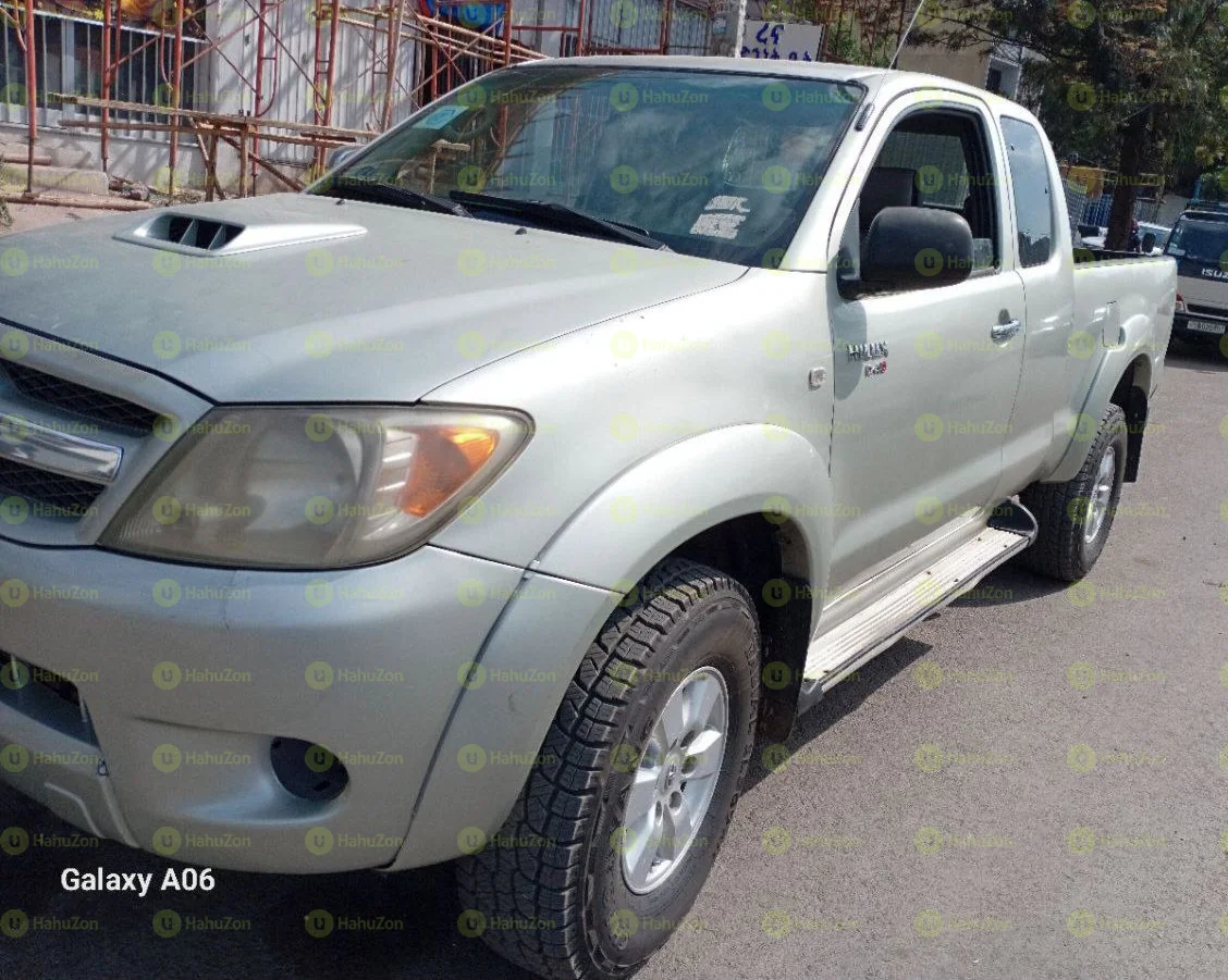 2008 Model-Toyota Hilux Kin Cap