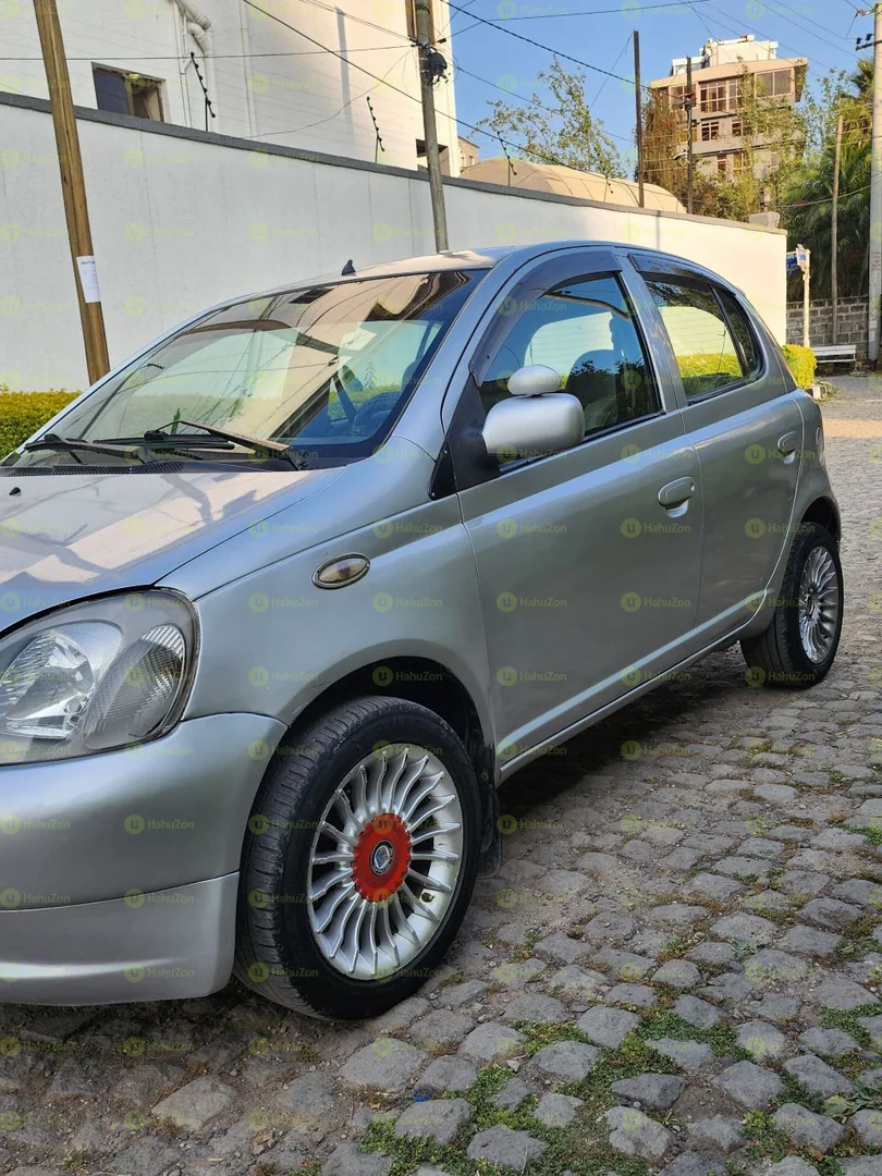 2001 Model-Toyota Vitz