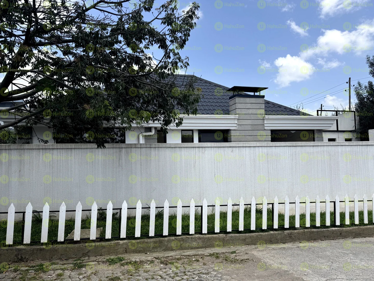 210 ካሬ የሚሸጥ ቪላ ቤት በአያት ዞን